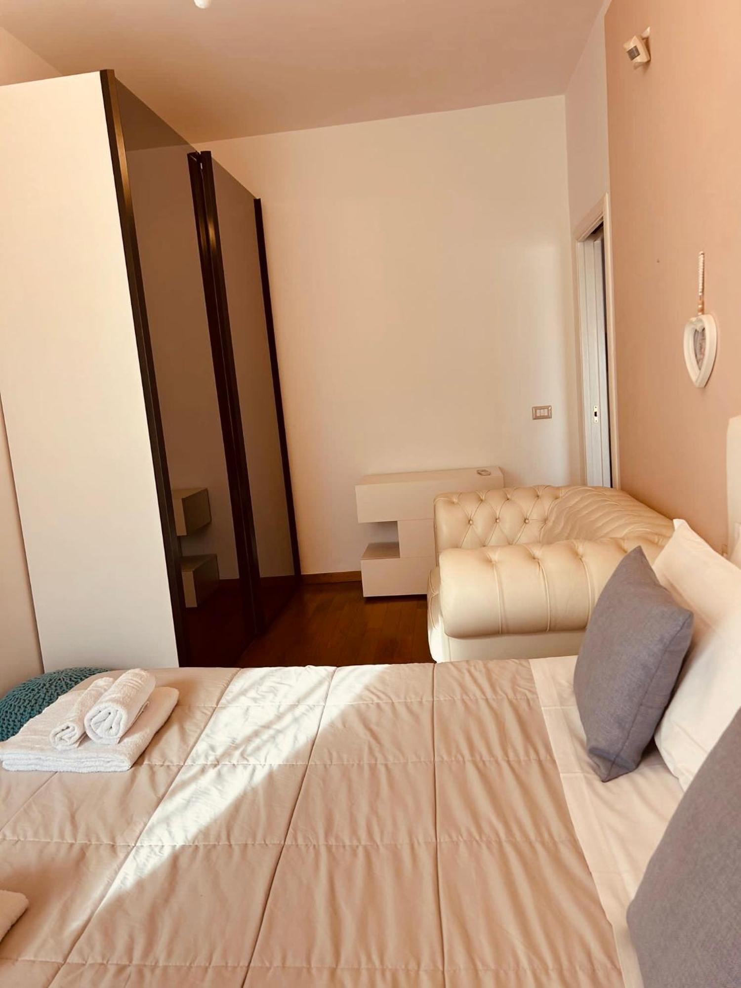 Guest House Melo Bari Bagian luar foto